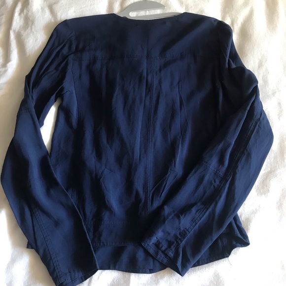 Bundle 4/25 Le Chateau Blouse - Picture 3 of 3